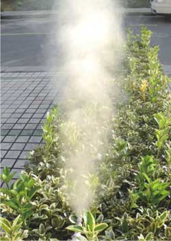 撞击喷嘴喷雾现场图